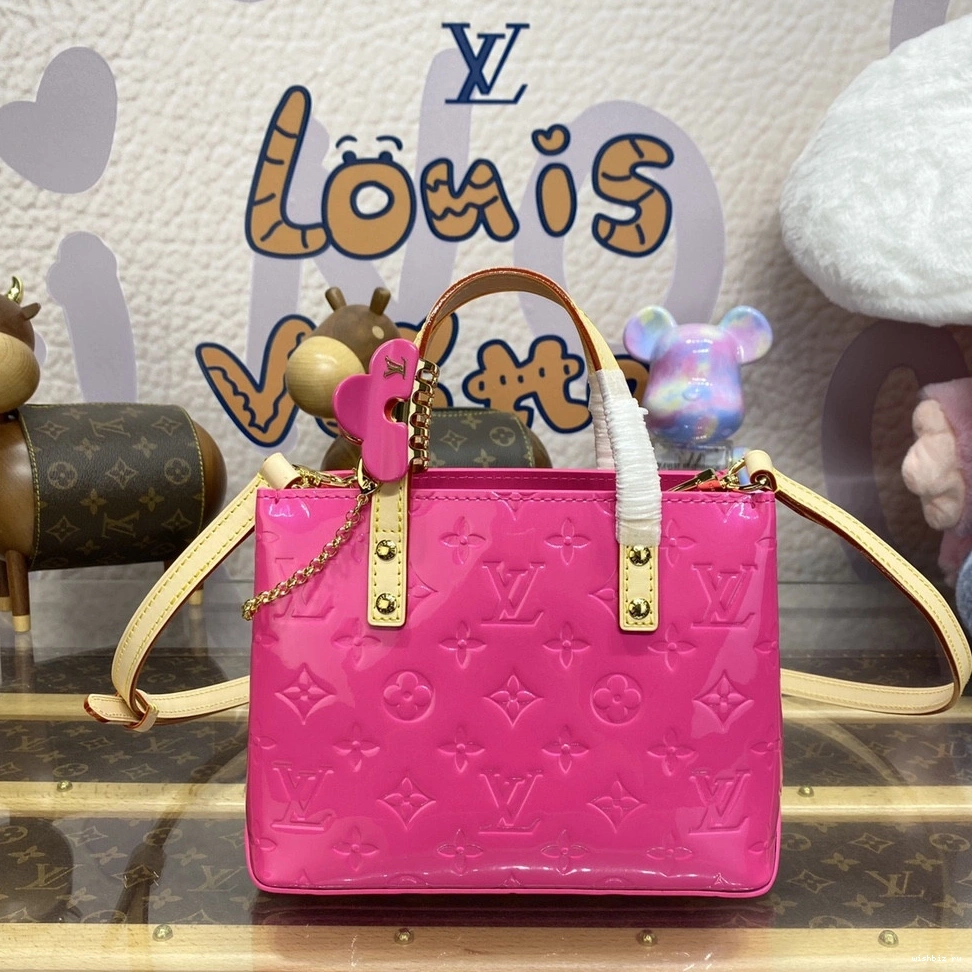 WIS PM VUITTON LOUIS Reade 0101